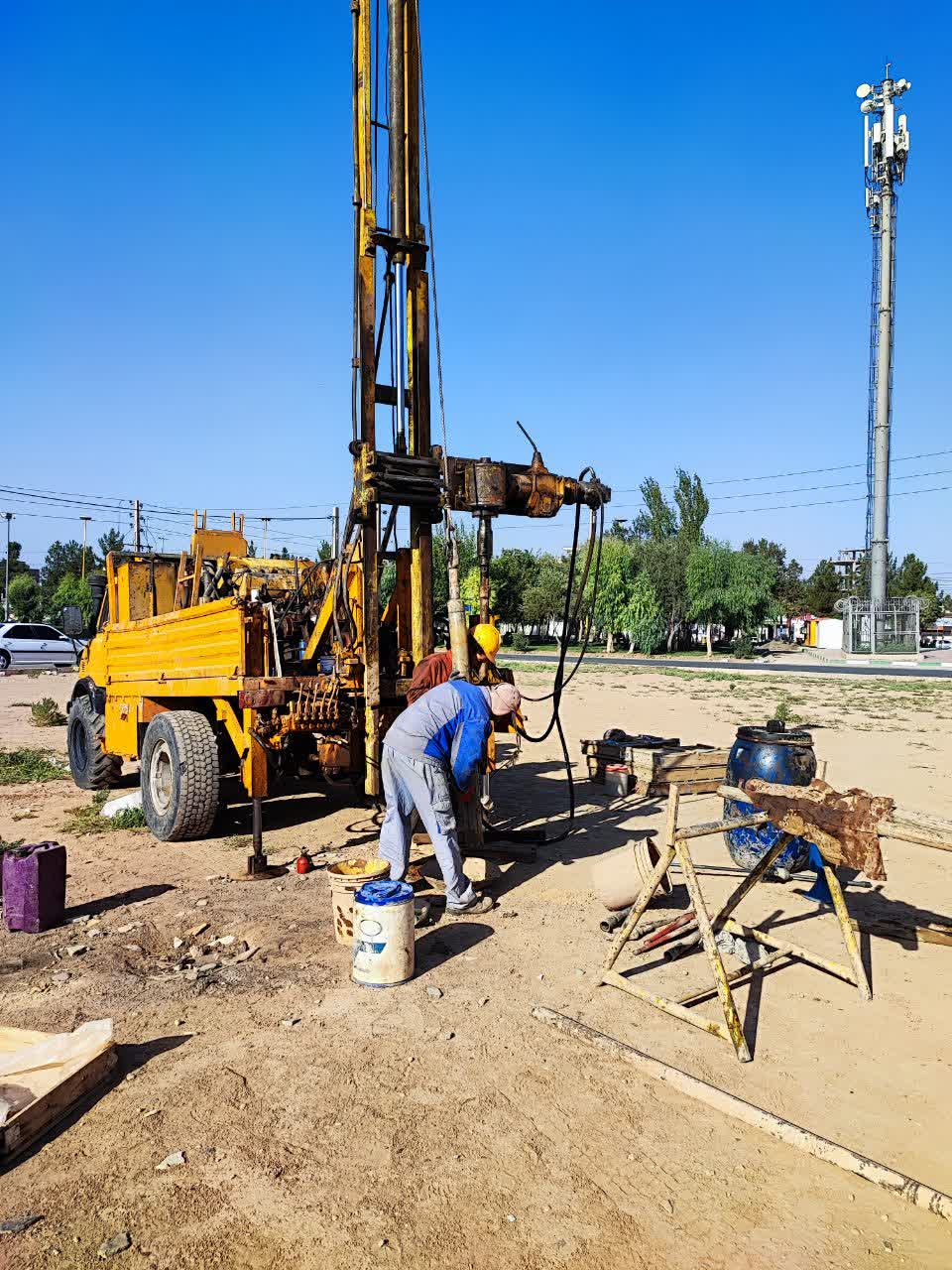 مطالعات ژئوتکنیک درمانگاه تامین اجتماعی قرچک- (استان تهران)